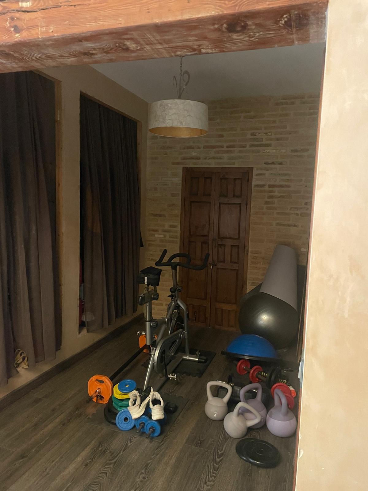 Zona gimnasio sótano finca El Puerto Santa María